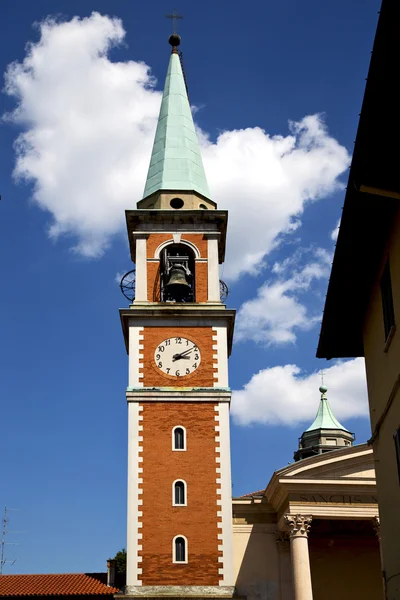 Kościół olona taras okno zegar i dzwon wieża — Zdjęcie stockowe