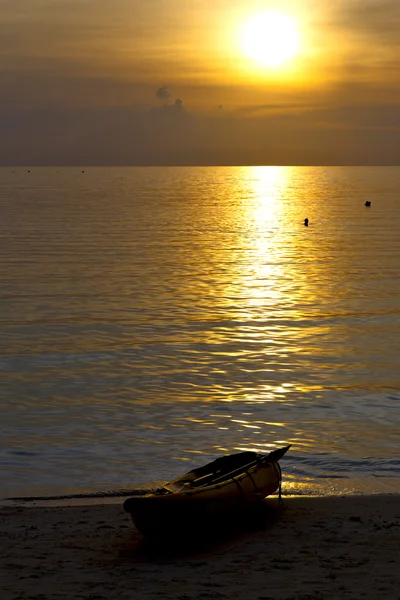 Asia   the  kho phangan bay isle sunset sun   thailand — Stock Photo, Image