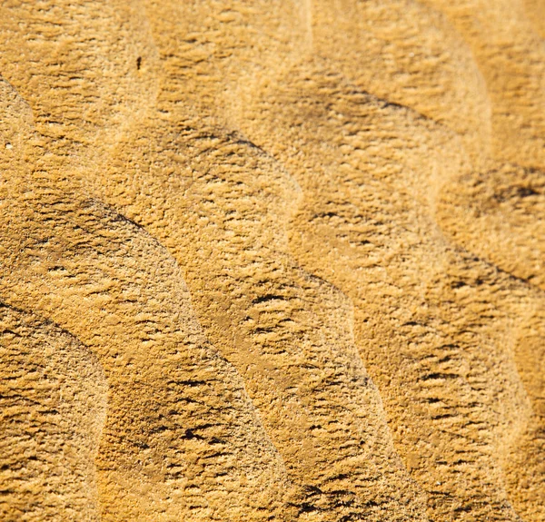Arena seca marrón en el desierto del sahara morocco África erosión y abstenerse — Foto de Stock