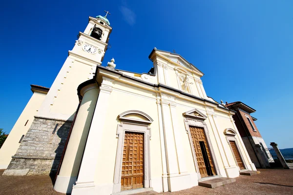 Old architecture in italy europe milan — Stock Photo, Image