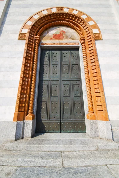 Door   in italy  lombardy   column  the milano wild angle — Stock Photo, Image