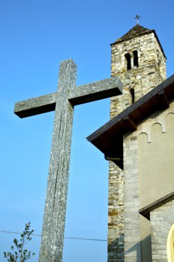 barzola eski duvar ve kilise kule çan güneşli gün 