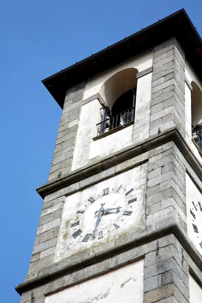 Ternate Wieża starego i Kościół dzwon słoneczny dzień — Zdjęcie stockowe