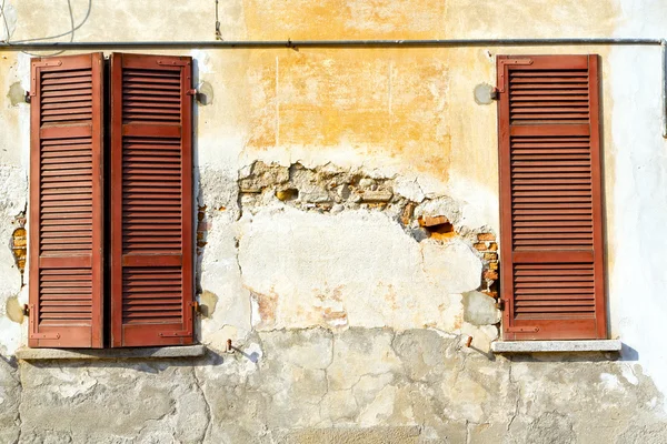 Red   varano    abstract  sunny day    wood venetian blind in th — Stock Photo, Image