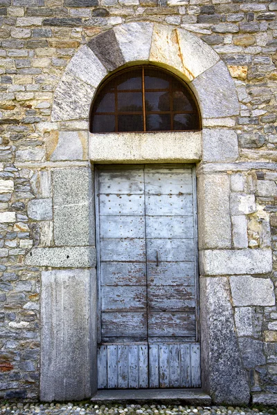 Italia lombardía en el arsago seprio antigua iglesia t — Foto de Stock