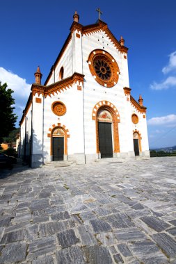  mercallo eski kapalı tuğla kilisede kule kaldırım lo