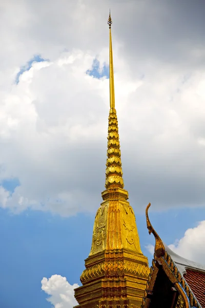 Thailandia in frangetta astratta croci colori asia cielo a — Foto Stock