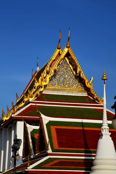 Bangkok der Tempelturm dach wat paläste asien himmel und sattel — Stockfoto