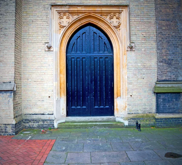 Parlamento di legno marrone a Londra vecchia porta e marmo antico — Foto Stock