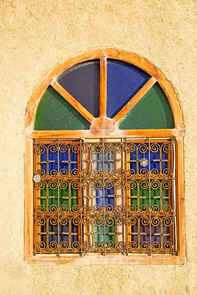 Fenster in Marokko und alte Bauweise — Stockfoto