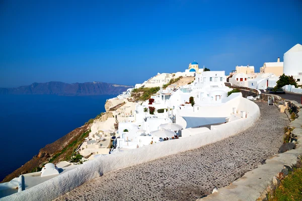 Grecia a santorini il centro storico vicino al mare mediterraneo e ch — Foto Stock