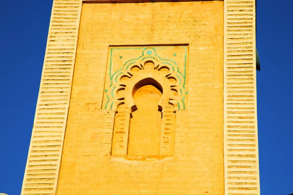 Storia Africa Minareto religione e cielo blu — Foto Stock