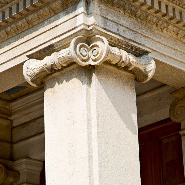 Columna antigua abstracta en el país de Europa italia y mármol —  Fotos de Stock