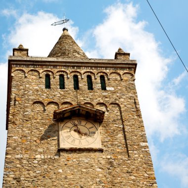 Eski Saat Kulesi İtalya Avrupa eski taş ve çan