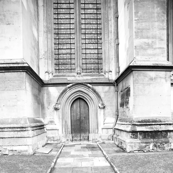 Ros fönster weinstmister abbey i london gamla kyrkliga dörren och ma — Stockfoto