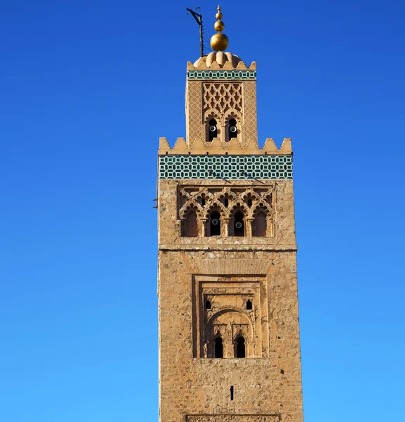 Historie v maroc Afrika minaret náboženství a modrá obloha — Stock fotografie