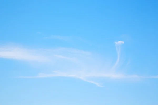Am Himmel flauschige Wolkenlandschaft — Stockfoto