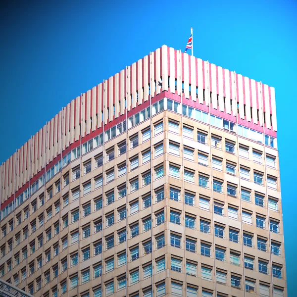 Windows in the city of london home and office   skyscraper  buil — Stock Photo, Image