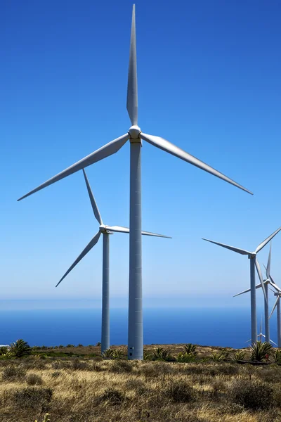 Afrique éoliennes et le ciel lanzarote espagne — Photo