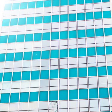 Londra şehri ev ve ofis gökdelen boğa içinde pencere eşiği