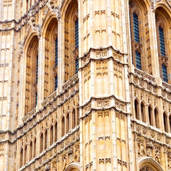 Старое в Лондоне исторический парламент стеклянное окно структуры — стоковое фото