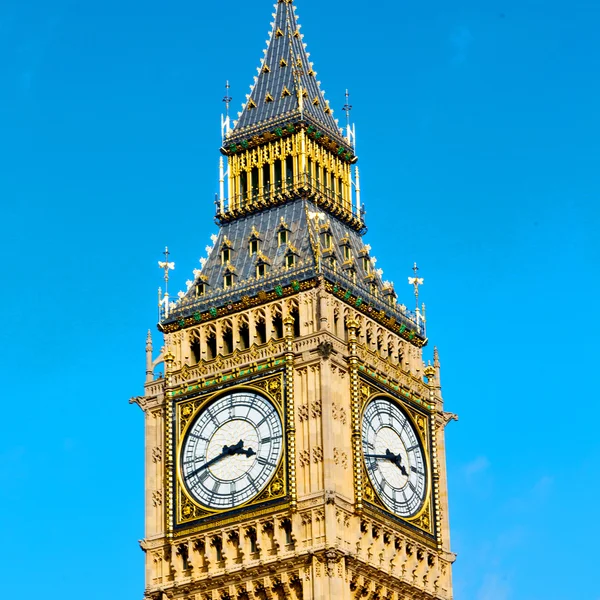 Big Bena w Londynie i historyczne stare Budownictwo Anglii w wieku cit — Zdjęcie stockowe