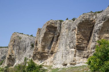 Kayalık dağlarda kayalık