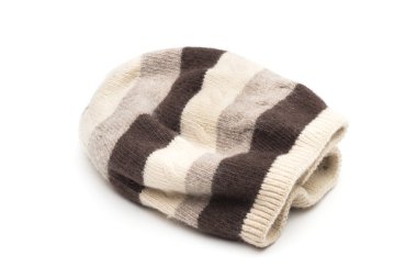 Beyaz arka plan üzerine şapka