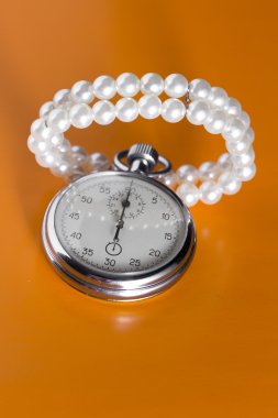 Beyaz arka planda kronometre