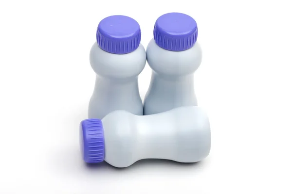 Plastic fles op de witte achtergrond — Stockfoto