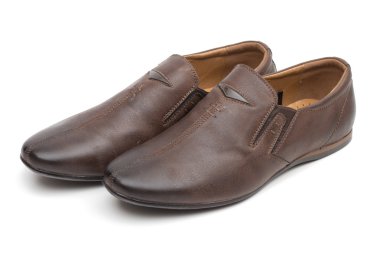 Beyaz arkaplanda ayakkabılar