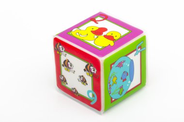 Beyaz arka planda oyuncak