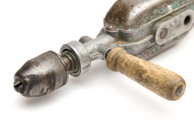 Beyaz arka plan üzerinde el matkap