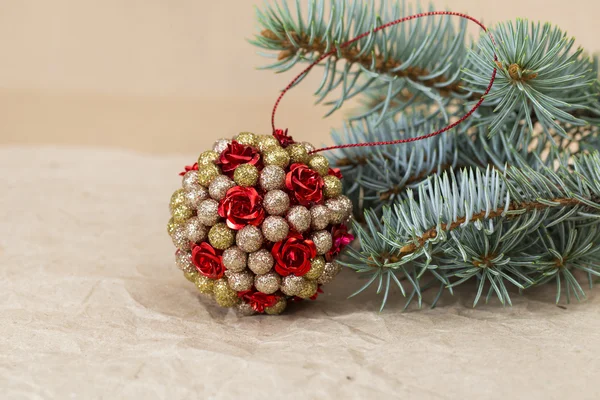 Árbol de Navidad en el fondo blanco — Foto de Stock