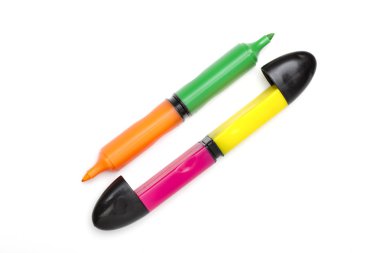 beyaz zemin üzerine işaret