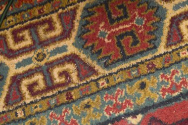 beyaz zemin üzerine desen