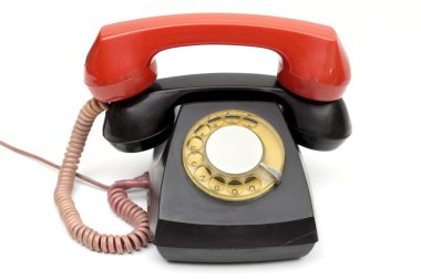 Beyaz arka plan üzerinde eski telefon