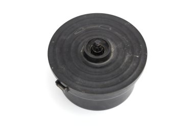 beyaz zemin üzerinde tank