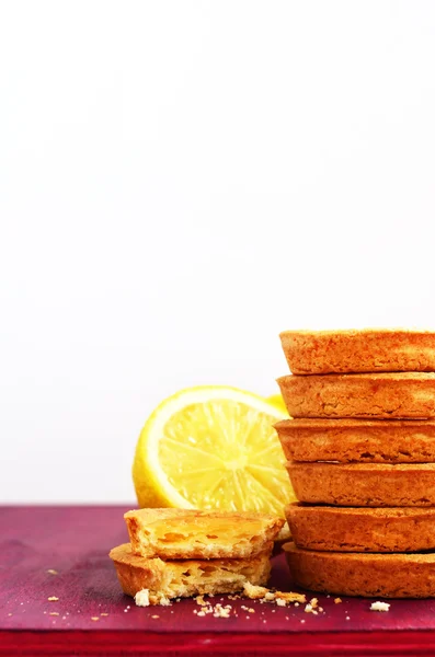 Mini tartlets with lemon filling — Stock Photo, Image