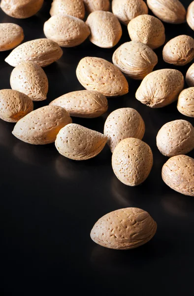 Whole almonds in shell — Stock Photo, Image