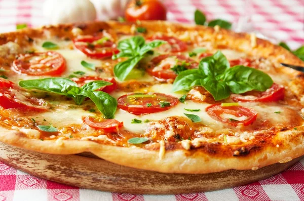 Olasz Pizza Margherita — Stock Fotó