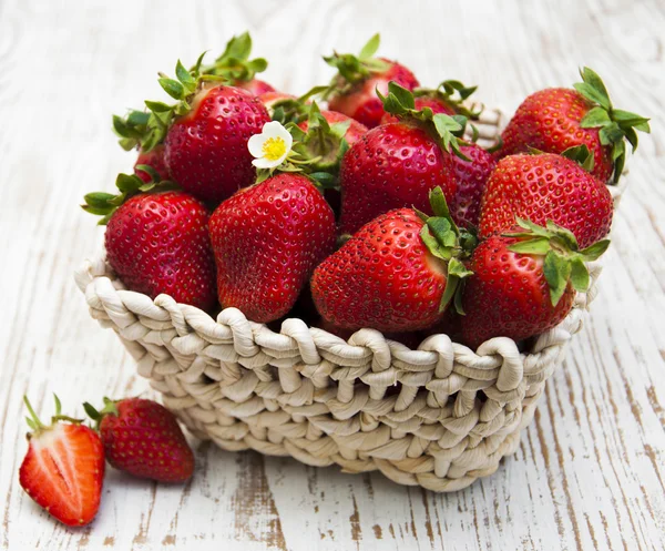 Verse aardbeien — Stockfoto