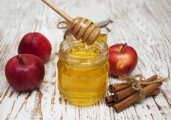 Fresh honey with   apples — Stock Photo, Image