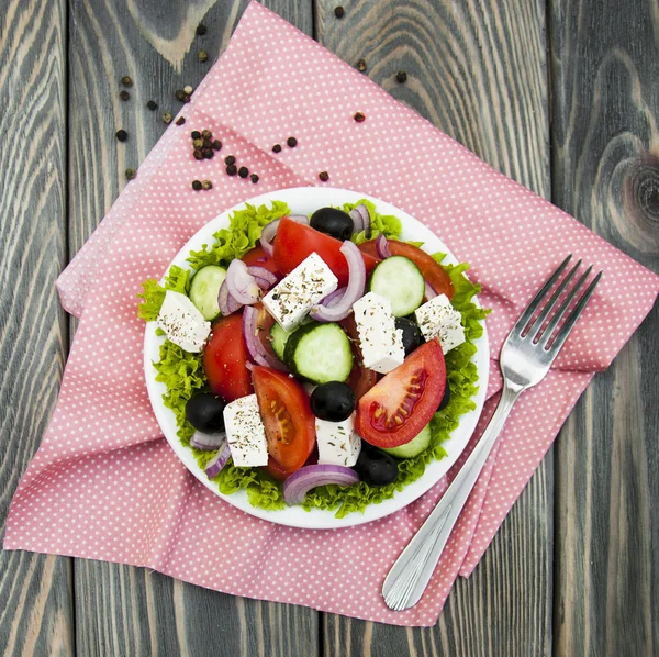 Taze Yunan salatası