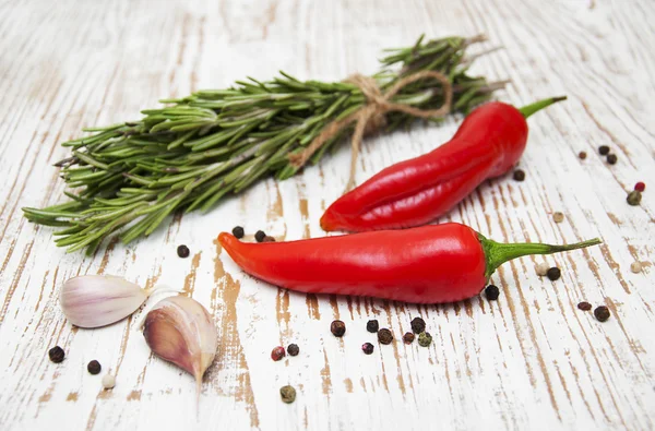 Rosemary, Pepper and Garlic — Stock Photo, Image