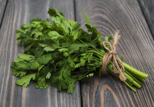 taze yeşil kişniş