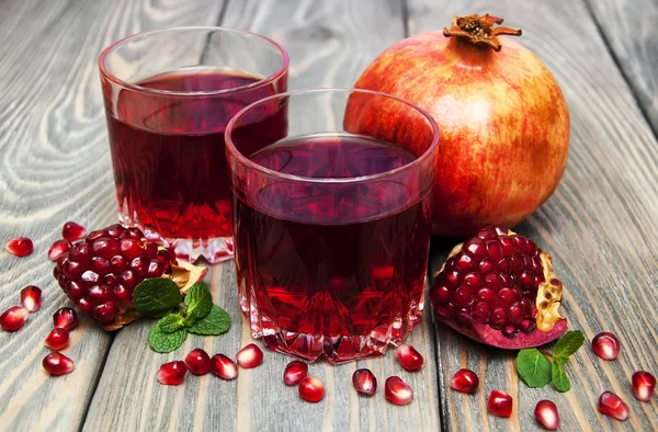 Two glasses of pomegranate juice — Stock Photo, Image