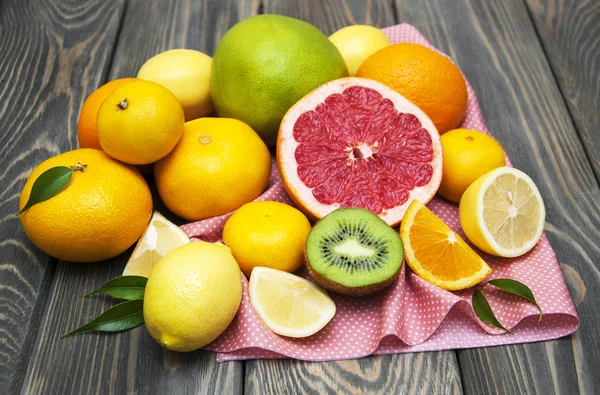 Citrus fruits — Stock Photo, Image