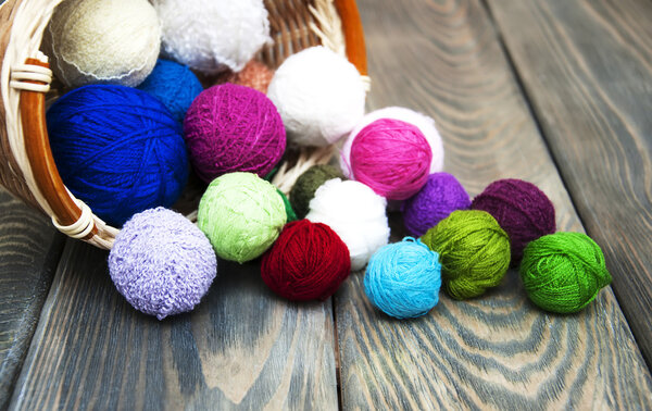 Color woolen clews