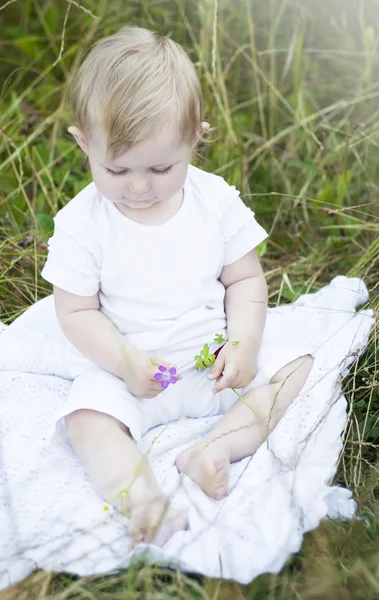 Hübsches kleines Baby — Stockfoto